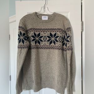 Old Navy men’s snowflake sweater